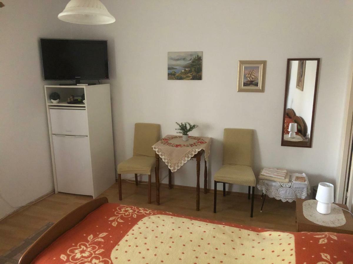 Bed & Breakfast Borka オパティヤ エクステリア 写真